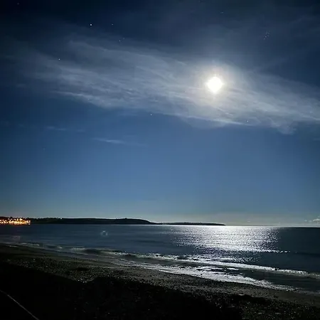 Holiday home Seagrass A Luxurious Gem By The Sea *
